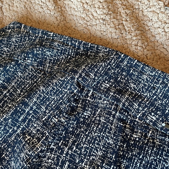 S C & Co size 12 stretch capri pants - Picture 9 of 9